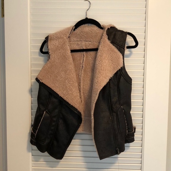 LF Jackets & Blazers - Faux shearling vest LF Jackets & Blazers - Faux shearling vest